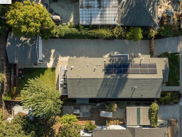 3920 Edgemoor Pl, Oakland CA 94605