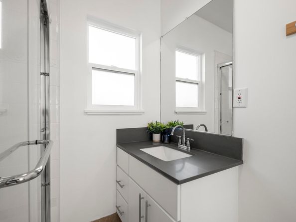 3920 Edgemoor Pl, Oakland CA 94605