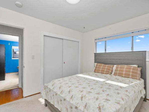 677 Fairway St, Hayward CA 94544