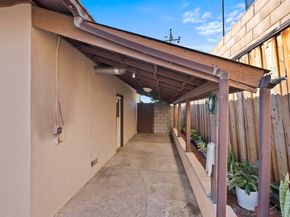 677 Fairway St, Hayward CA 94544