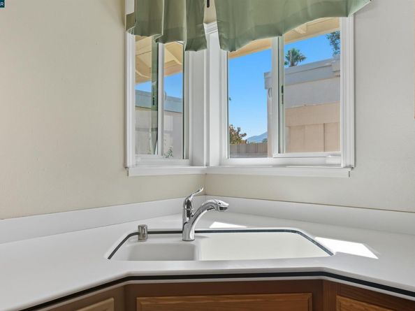 23 Mt Wilson Way, Clayton CA 94517