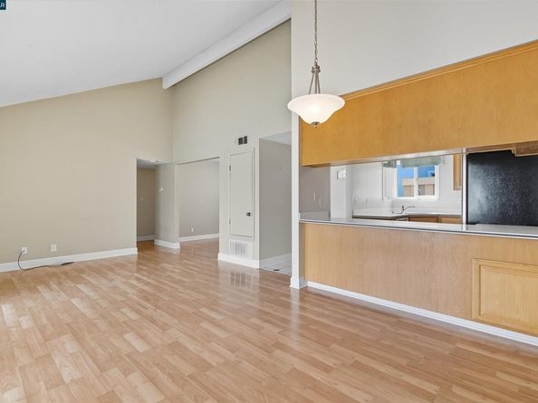 23 Mt Wilson Way, Clayton CA 94517