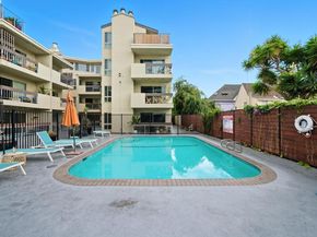 77 Fairmount Ave 101, Oakland CA 94611