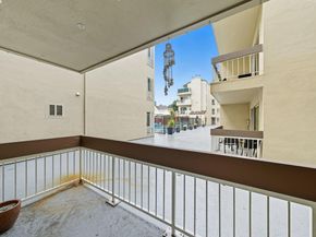 77 Fairmount Ave 101, Oakland CA 94611