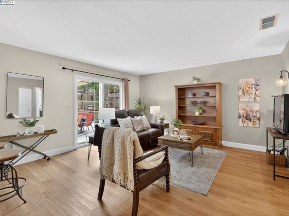 7906 Castilian Rd, Dublin CA 94568