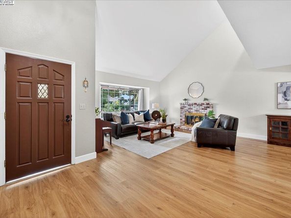 7906 Castilian Rd, Dublin CA 94568