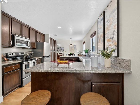 7906 Castilian Rd, Dublin CA 94568