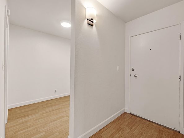 771 Kingston Ave 104, Oakland CA 94611