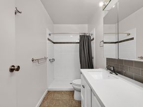 771 Kingston Ave 104, Oakland CA 94611