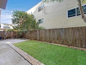 771 Kingston Ave 104, Oakland CA 94611