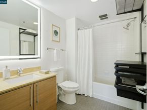 200 2nd St 404, Oakland CA 94607