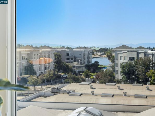 200 2nd St 404, Oakland CA 94607