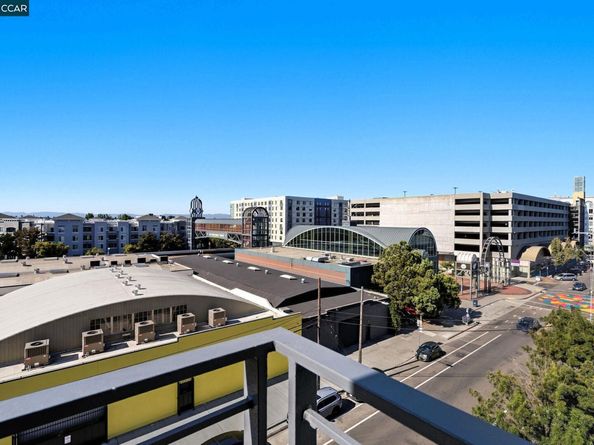 200 2nd St 404, Oakland CA 94607