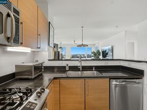 200 2nd St 404, Oakland CA 94607