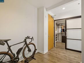 200 2nd St 404, Oakland CA 94607