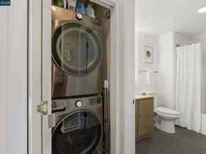 200 2nd St 404, Oakland CA 94607