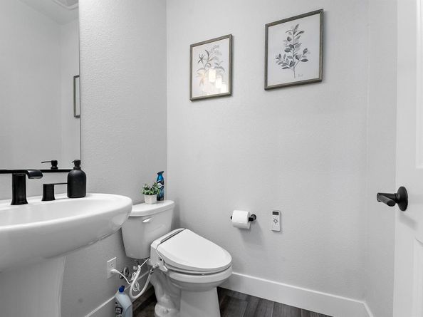 538 Martin Mariner Avenue, Alameda CA 94501