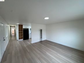 7425 Weld Street, Oakland CA 94621