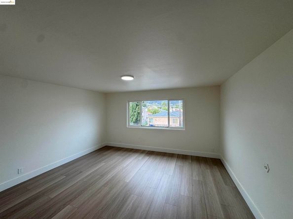 7425 Weld Street, Oakland CA 94621