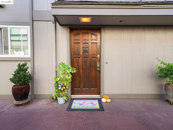 2106 Otis Dr D, Alameda CA 94501