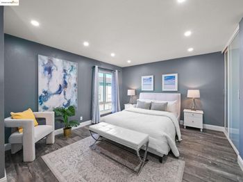 2106 Otis Dr