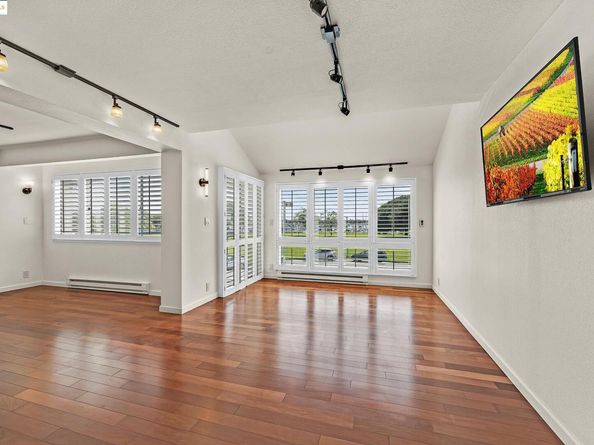 1205 Melville Sq 206, Richmond CA 94804