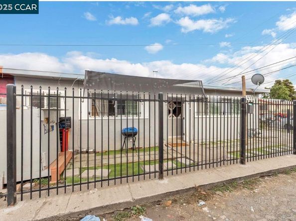 421 Barrett Ave, Richmond CA 94801