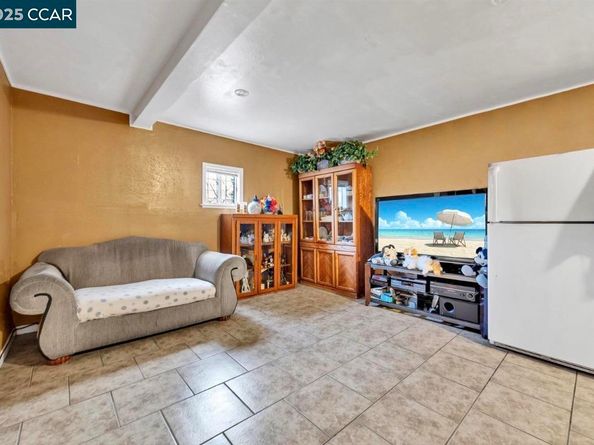 421 Barrett Ave, Richmond CA 94801