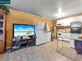 421 Barrett Ave, Richmond CA 94801