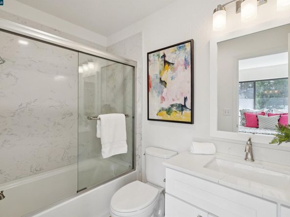 2578 Oak Road 212, Walnut Creek CA 94597