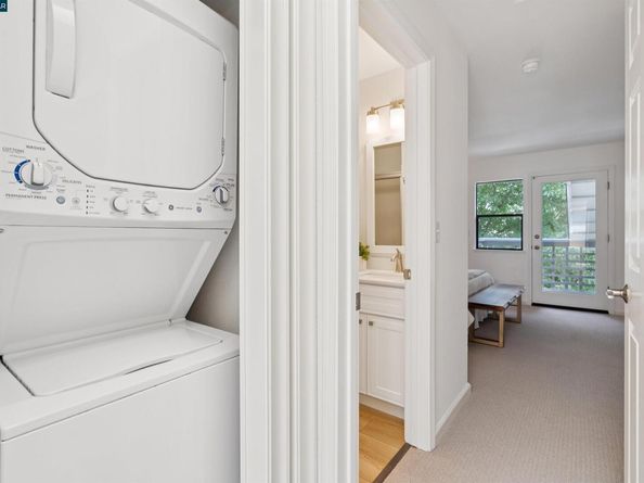 2578 Oak Road 212, Walnut Creek CA 94597