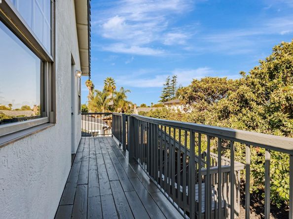 1235 Westwood St, Hayward CA 94544