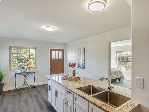 1235 Westwood St, Hayward CA 94544