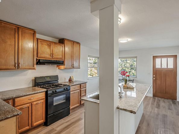 1235 Westwood St, Hayward CA 94544
