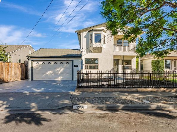 1235 Westwood St, Hayward CA 94544