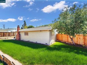 2323 Doidge Ave, Pinole CA 94564