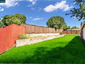 2323 Doidge Ave, Pinole CA 94564