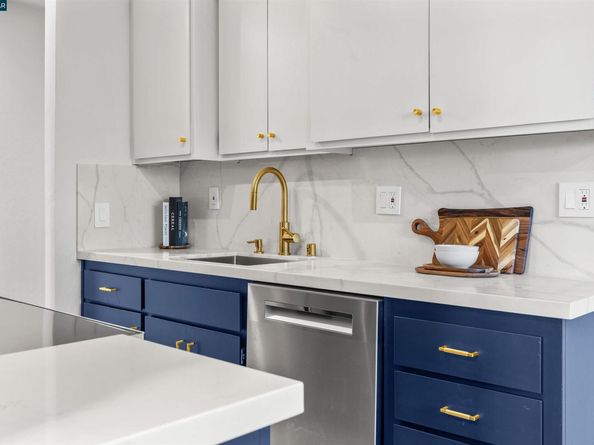 3751 Harrison Street 301, Oakland CA 94611
