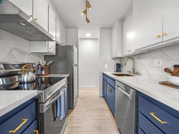 3751 Harrison Street