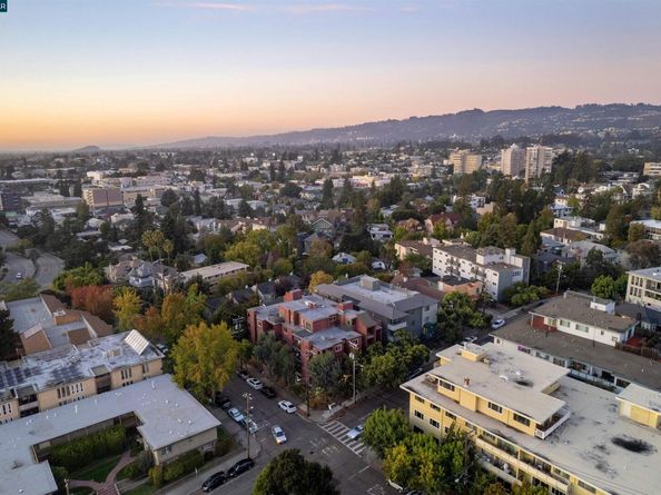 3751 Harrison Street 301, Oakland CA 94611