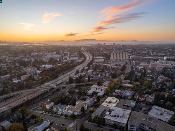 3751 Harrison Street 301, Oakland CA 94611