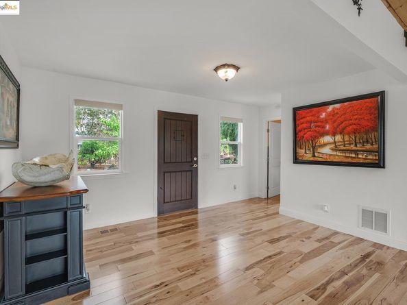 49 Christopher CT, El Sobrante CA 94803