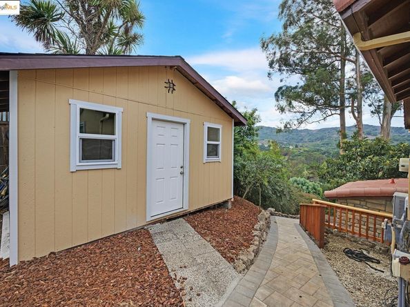 49 Christopher CT, El Sobrante CA 94803