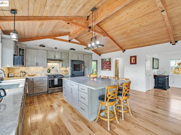 49 Christopher CT, El Sobrante CA 94803