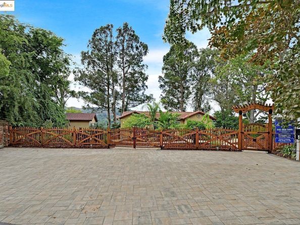 49 Christopher CT, El Sobrante CA 94803