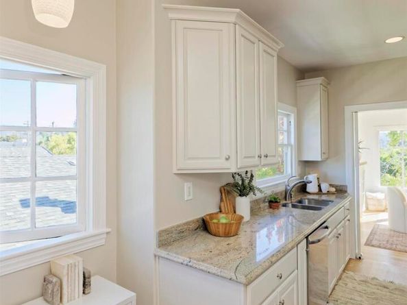 3945 Randolph Ave 2, Oakland CA 94602
