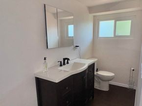 8491 Ney Ave, Oakland CA 94605