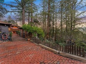 11 Los Conejos, Orinda CA 94563