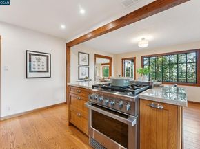 11 Los Conejos, Orinda CA 94563