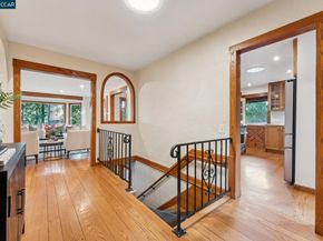 11 Los Conejos, Orinda CA 94563